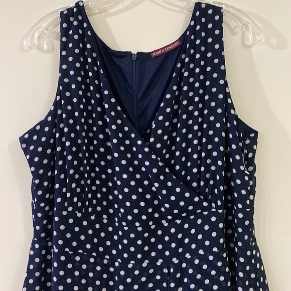 Georgette Flyaway Maxi Dress- 20W Navy - Picture 5 of 5